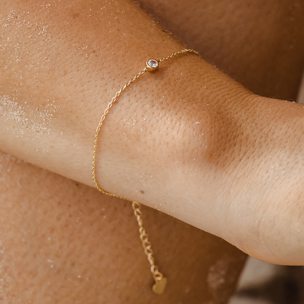 Lucent Bracelet in Gold